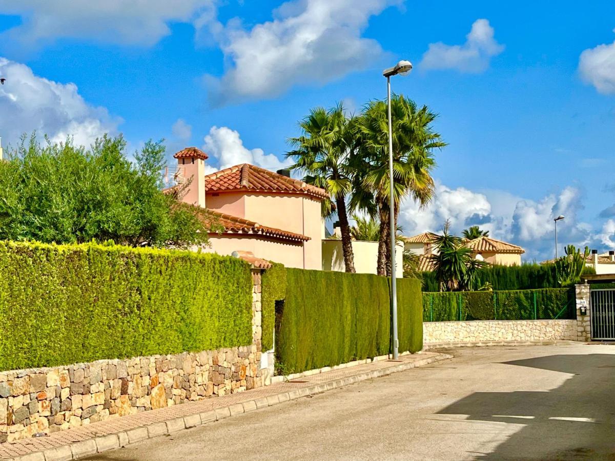 Villa Con Jardin En Oliva Nova Golf A 100M De La Playa Exterior foto